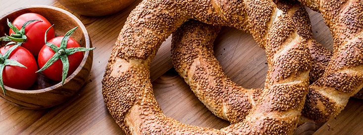 Vazgeçilemeyen Geleneksel Lezzet: Simit